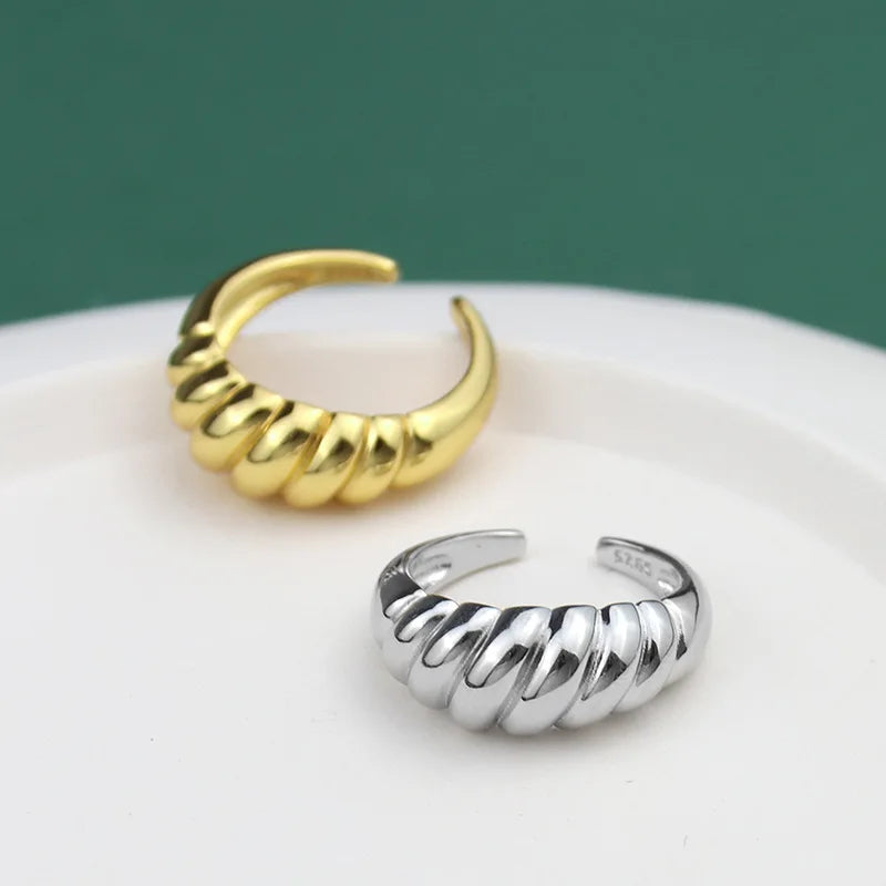 Oblique Thread Ring