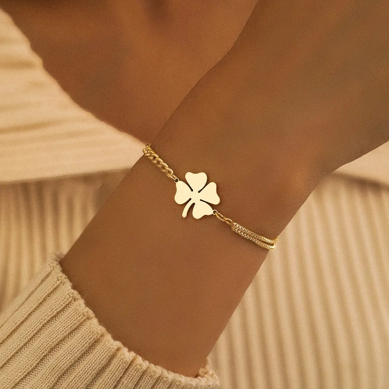 Classic Bracelets Lucky Clovers Pendant