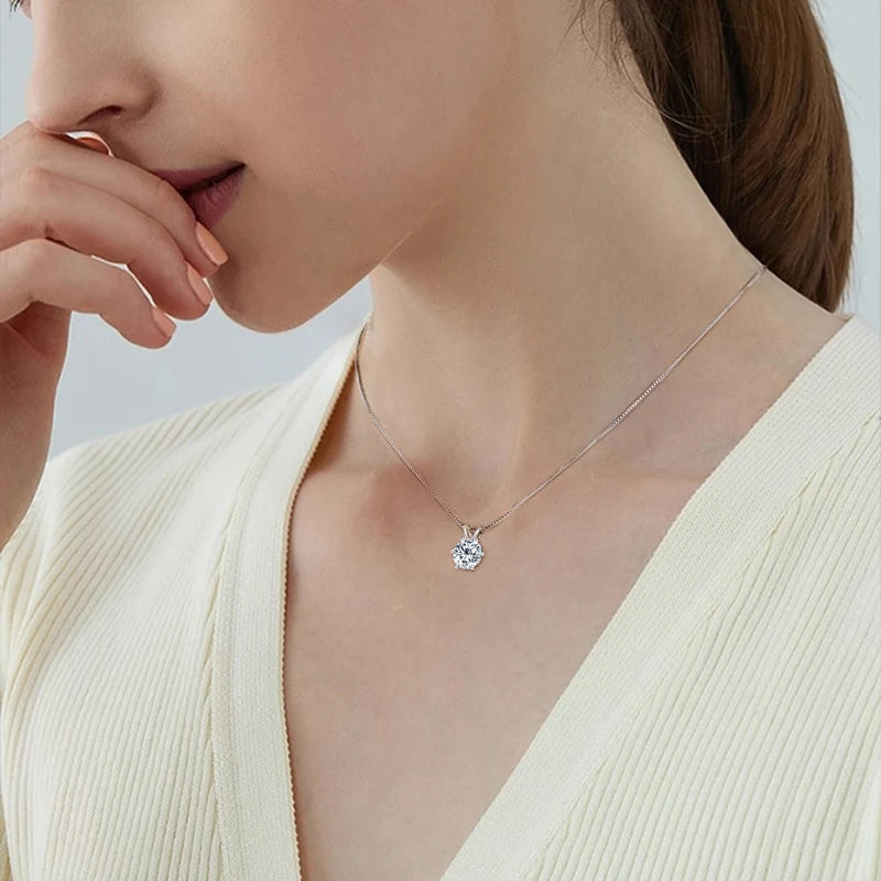 Luxury Moissanite Pendant Necklaces